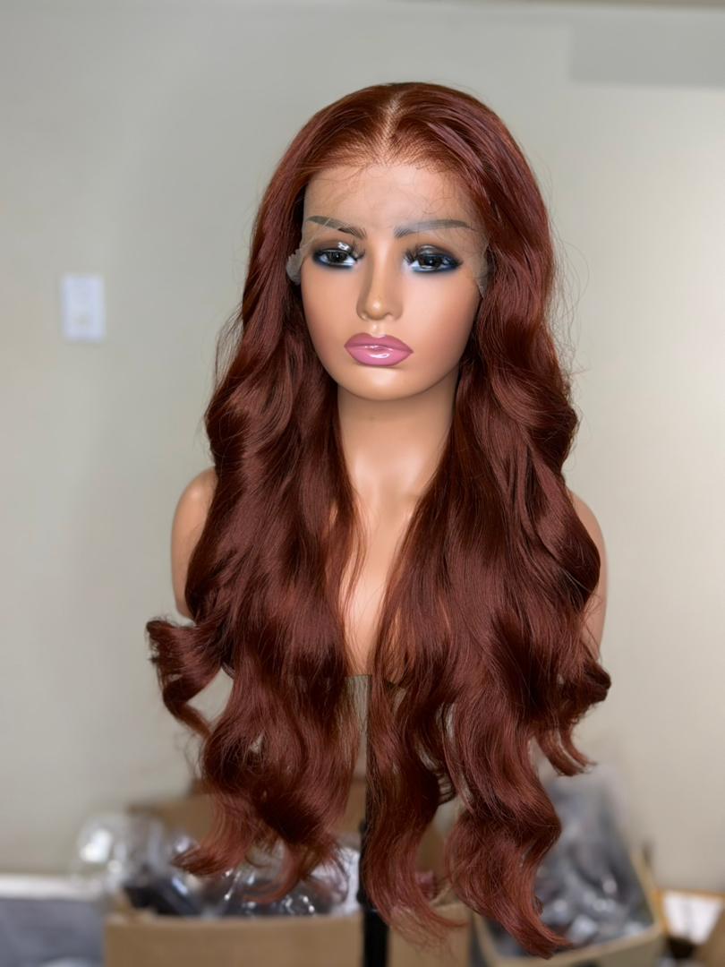 Elodie glams ginger pale
